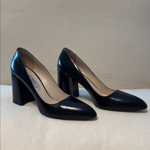 Prada Elegant Black Women's Pumps